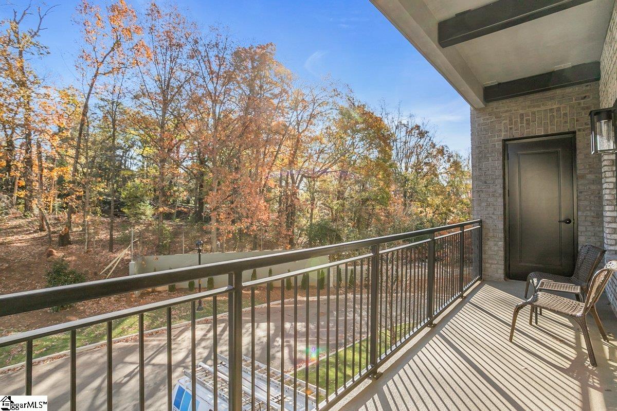 Greenville, South Carolina 29601, United States, 2 Bedrooms Bedrooms, ,2 BathroomsBathrooms,Residential,Pending,75825