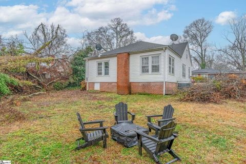 A home in Laurens