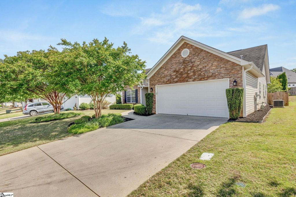 111 Wild Thorn Lane, Greenville, SC 29615, MLS #1497464 - Howard Hanna