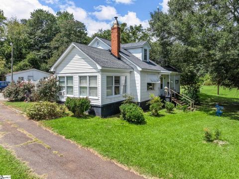 A home in Chesnee