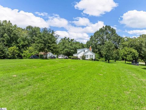 A home in Chesnee