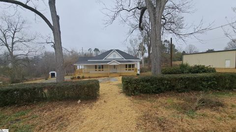 A home in Laurens