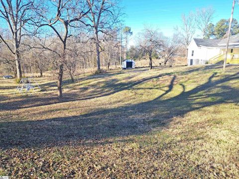 A home in Laurens