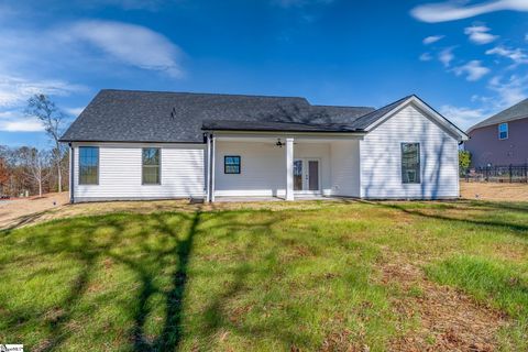 A home in Easley