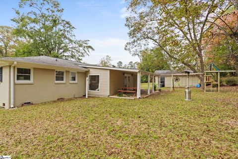 A home in Easley