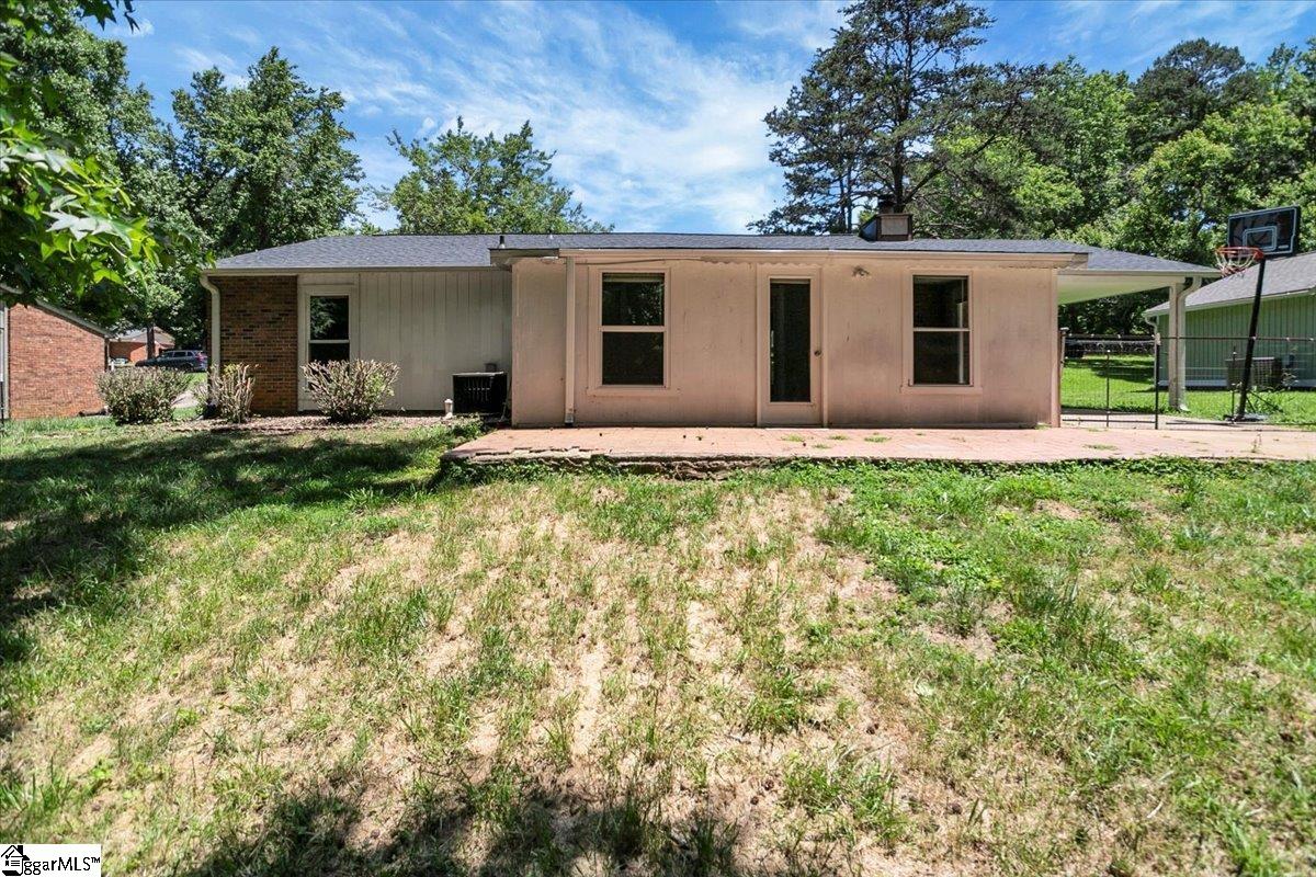 Piedmont, South Carolina 29673, United States, 3 Bedrooms Bedrooms, ,2 BathroomsBathrooms,Residential,Contingent,48668