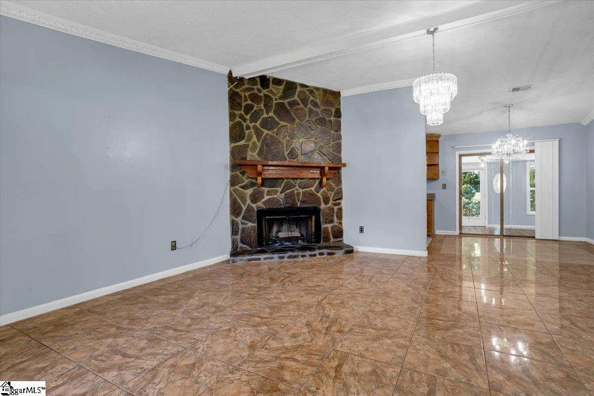 Piedmont, South Carolina 29673, United States, 3 Bedrooms Bedrooms, ,2 BathroomsBathrooms,Residential,Contingent,48668