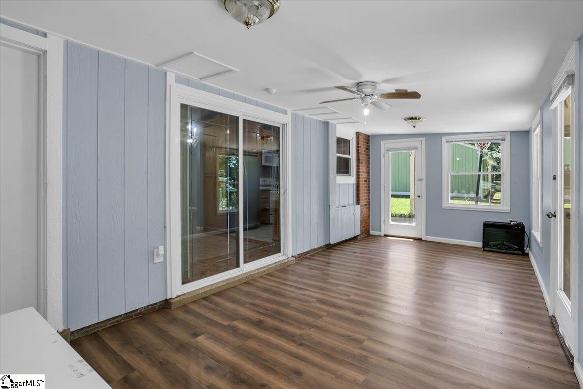 Piedmont, South Carolina 29673, United States, 3 Bedrooms Bedrooms, ,2 BathroomsBathrooms,Residential,Contingent,48668