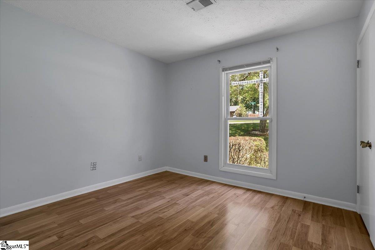 Piedmont, South Carolina 29673, United States, 3 Bedrooms Bedrooms, ,2 BathroomsBathrooms,Residential,Contingent,48668