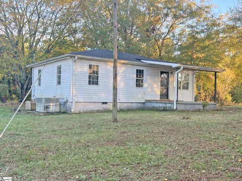 A home in Fountain Inn