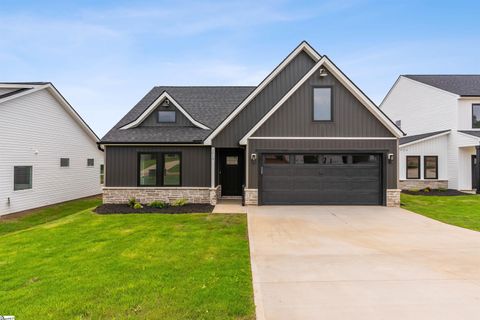 A home in Chesnee