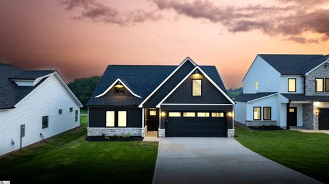 A home in Chesnee