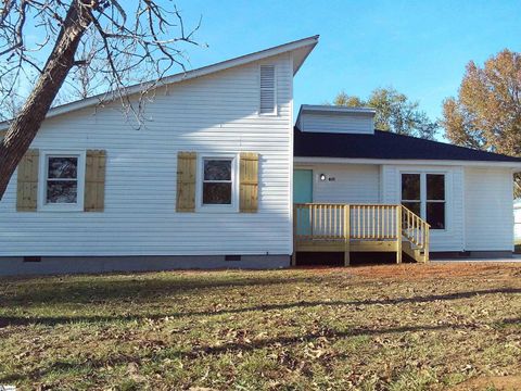 A home in Travelers Rest