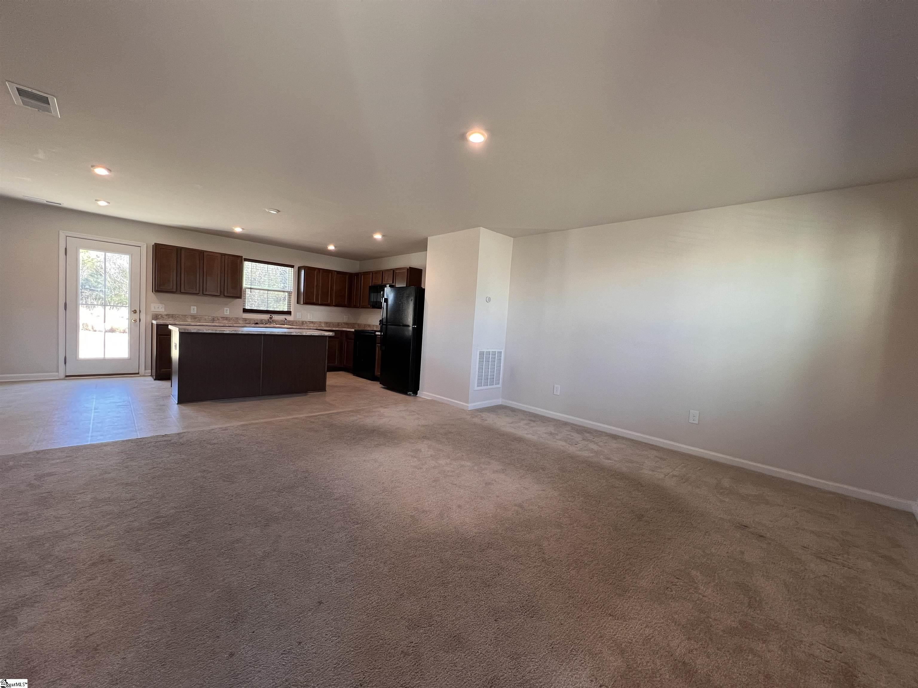 Piedmont, South Carolina 29673, United States, 4 Bedrooms Bedrooms, ,3 BathroomsBathrooms,Residential,Contingent,11270