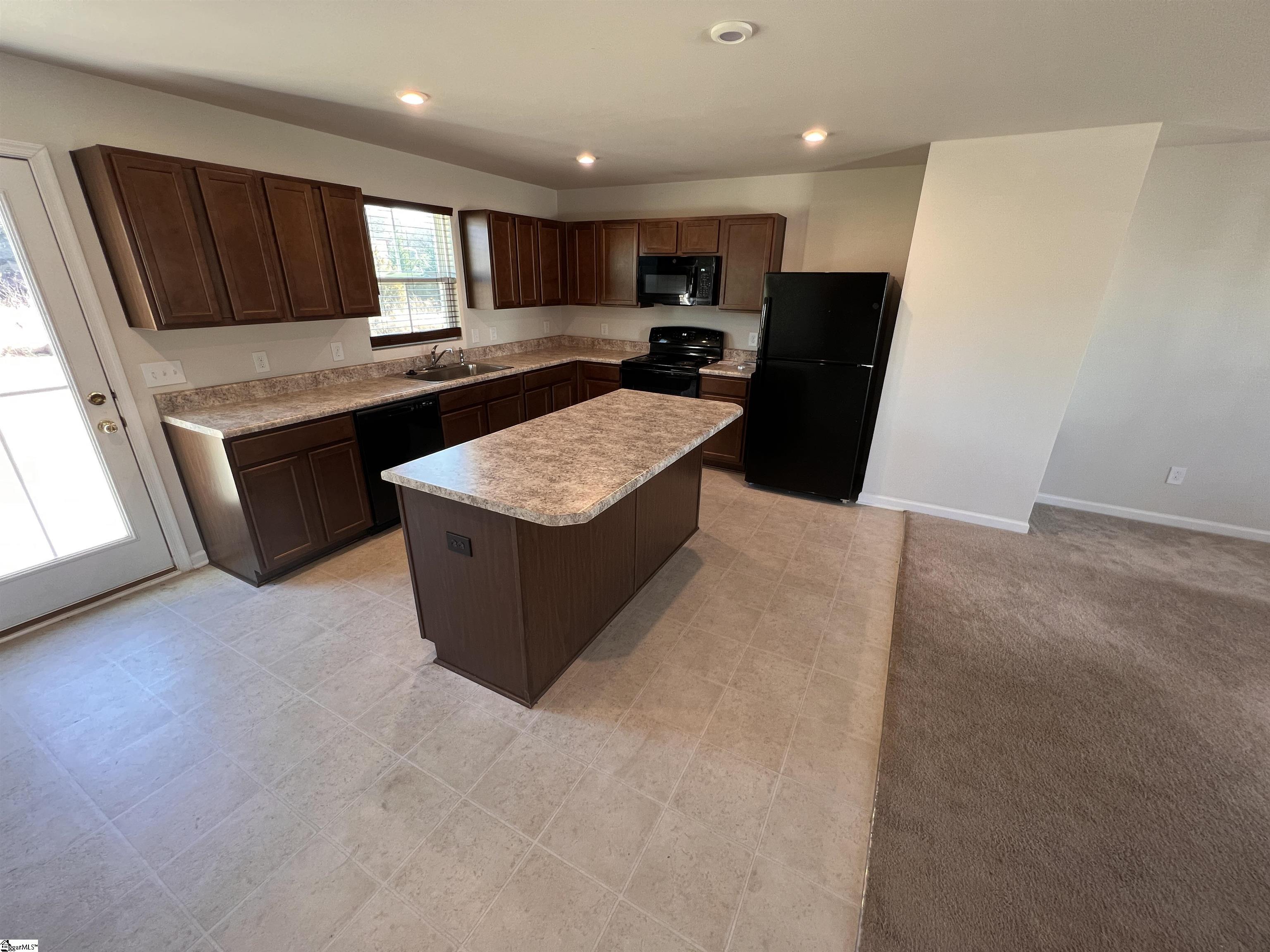 Piedmont, South Carolina 29673, United States, 4 Bedrooms Bedrooms, ,3 BathroomsBathrooms,Residential,Contingent,11270