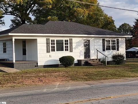 A home in Duncan