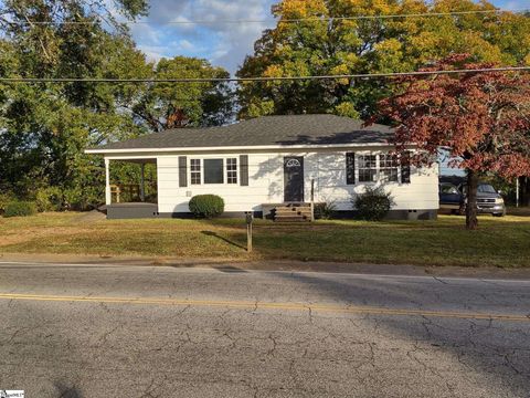 A home in Duncan