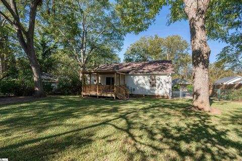 A home in Duncan