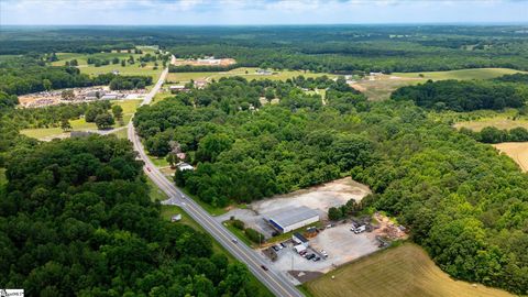 Mixed Use in Belton SC 3361 Highway 29 N 5.jpg