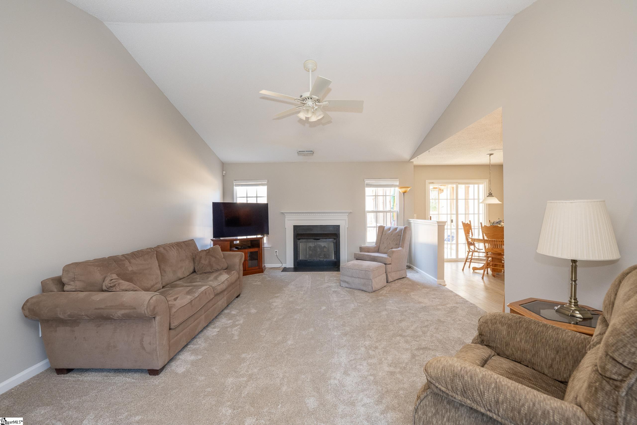 Simpsonville, South Carolina 29681, United States, 3 Bedrooms Bedrooms, ,2 BathroomsBathrooms,Residential,Contingent,12232