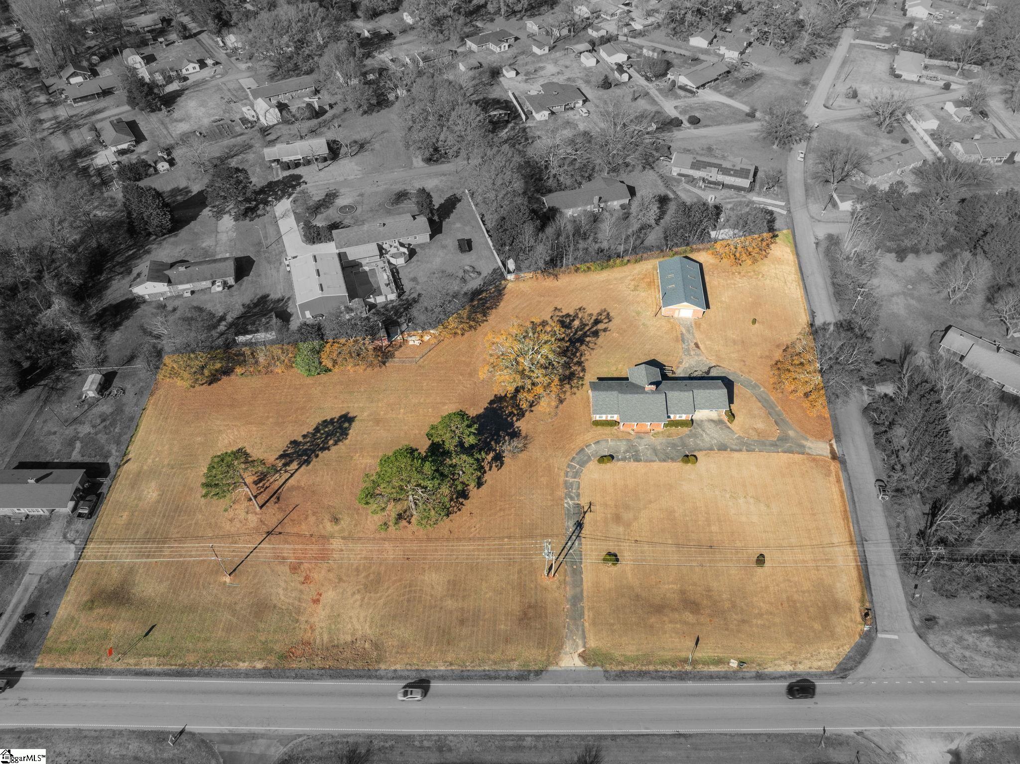 Lyman, South Carolina 29365, United States, 3 Bedrooms Bedrooms, ,3 BathroomsBathrooms,Residential,Contingent,26327