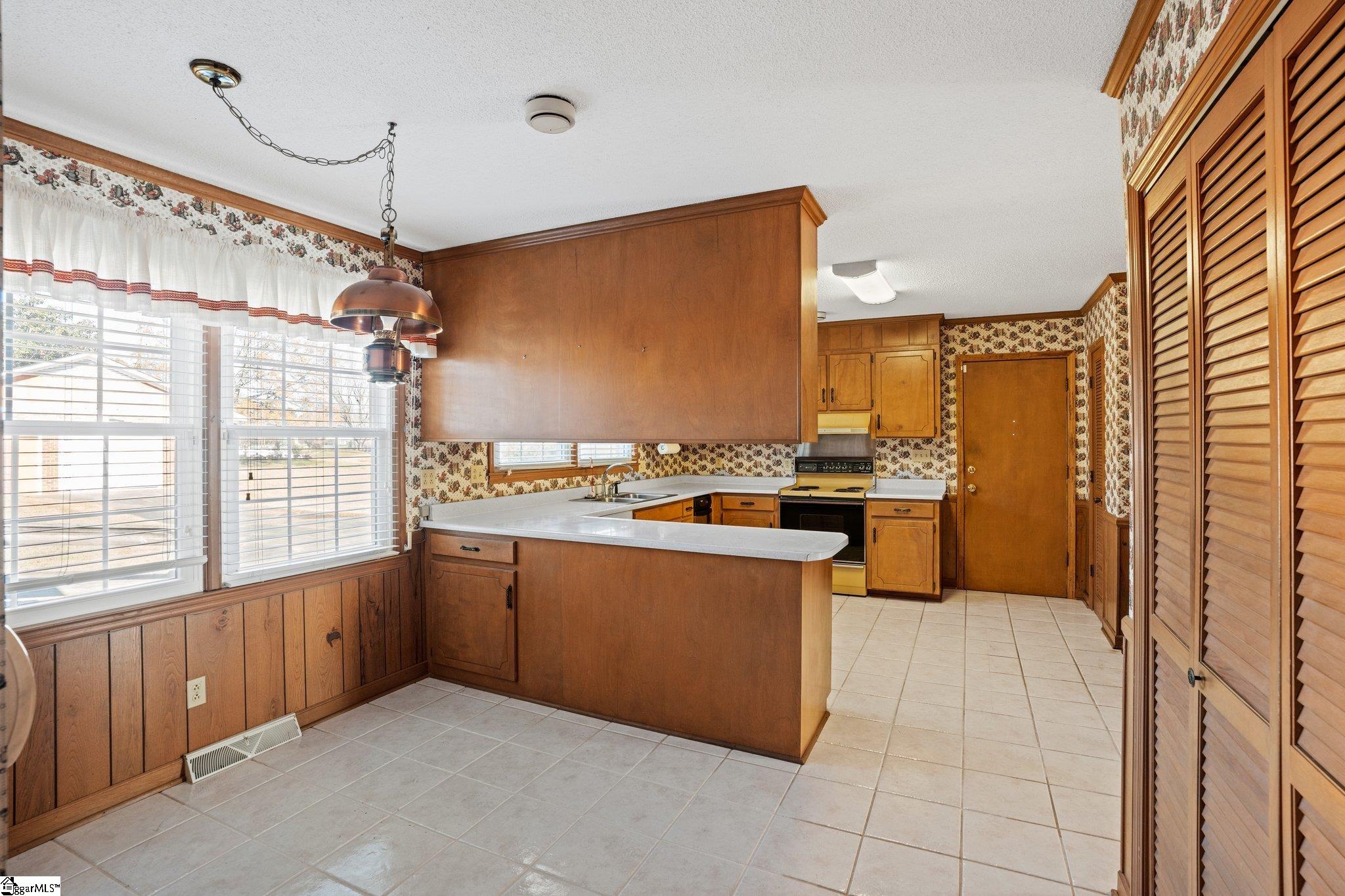 Lyman, South Carolina 29365, United States, 3 Bedrooms Bedrooms, ,3 BathroomsBathrooms,Residential,Contingent,26327