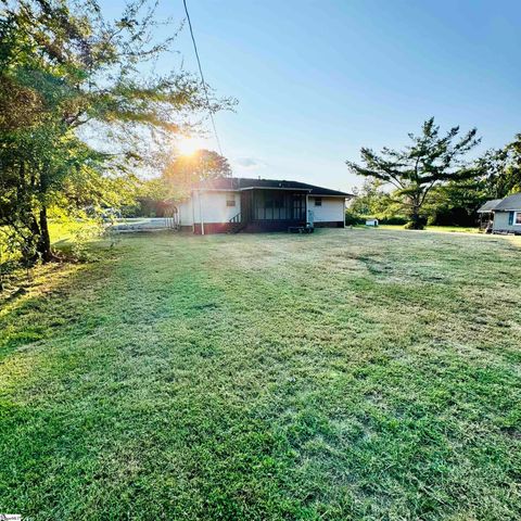 A home in Laurens