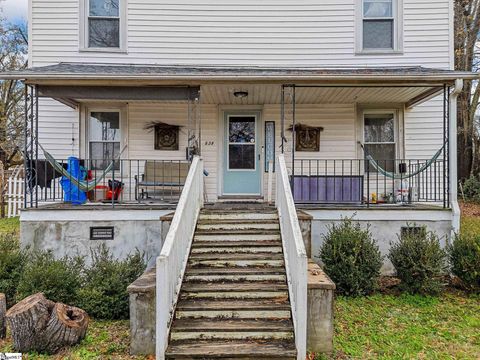 A home in Woodruff