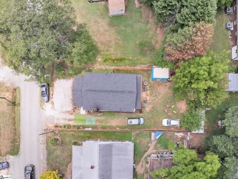 A home in Easley