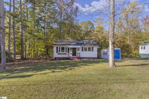 A home in Travelers Rest