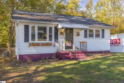 A home in Travelers Rest