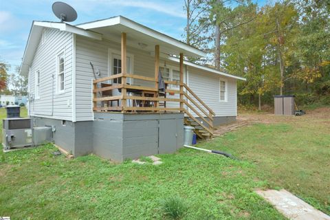 A home in Laurens