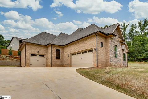 A home in Moore