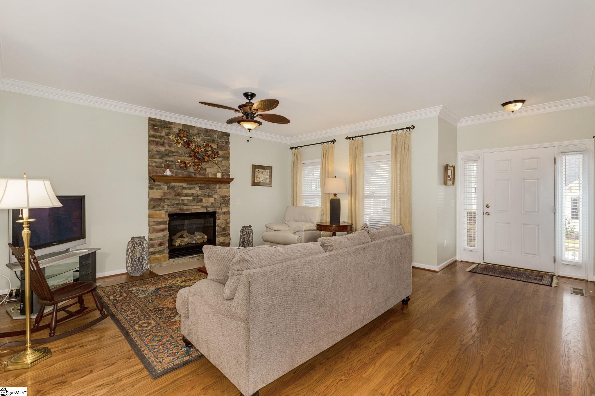 Simpsonville, South Carolina 29681, United States, 3 Bedrooms Bedrooms, ,3 BathroomsBathrooms,Residential,Contingent,30973