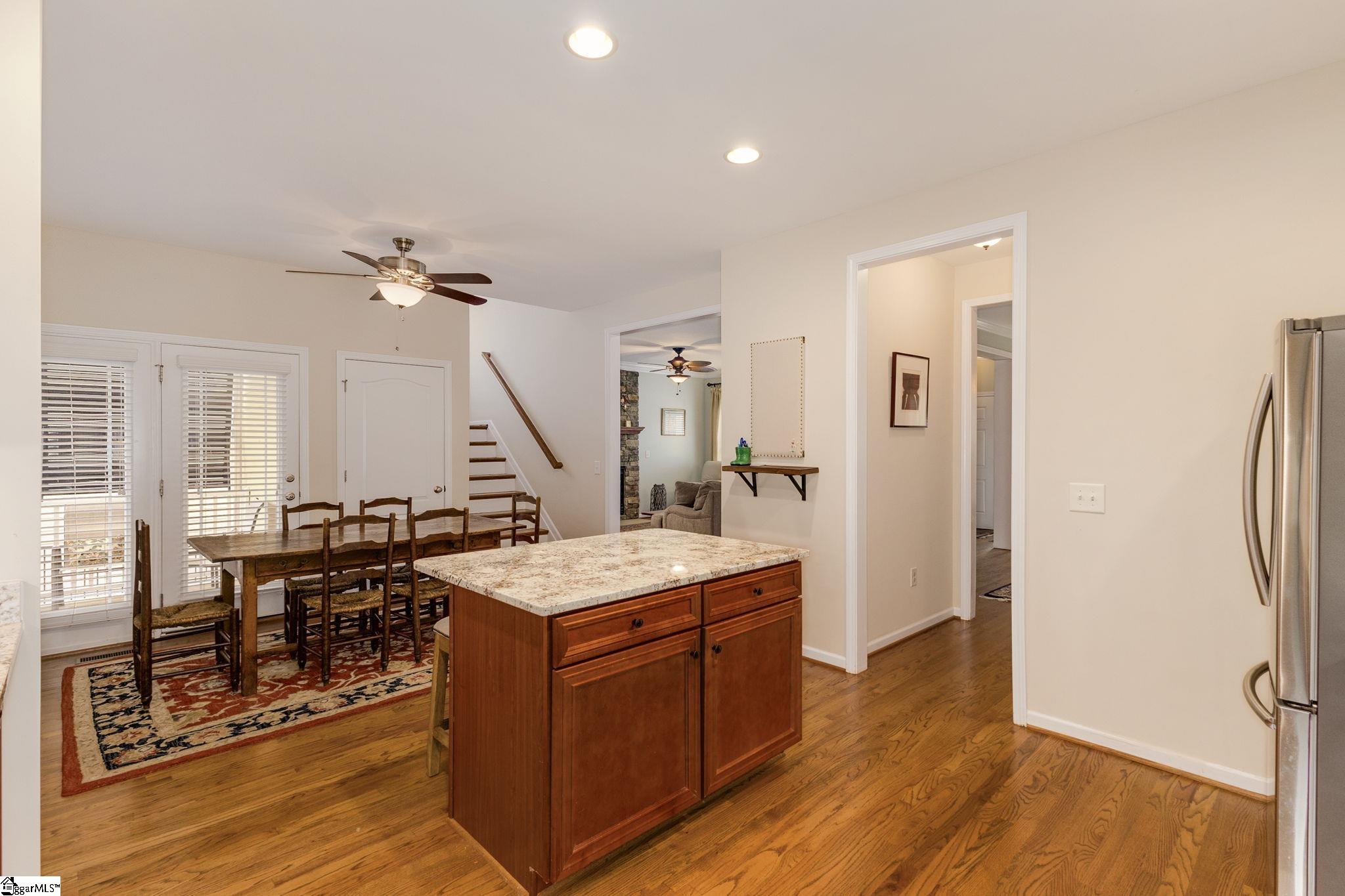 Simpsonville, South Carolina 29681, United States, 3 Bedrooms Bedrooms, ,3 BathroomsBathrooms,Residential,Contingent,30973