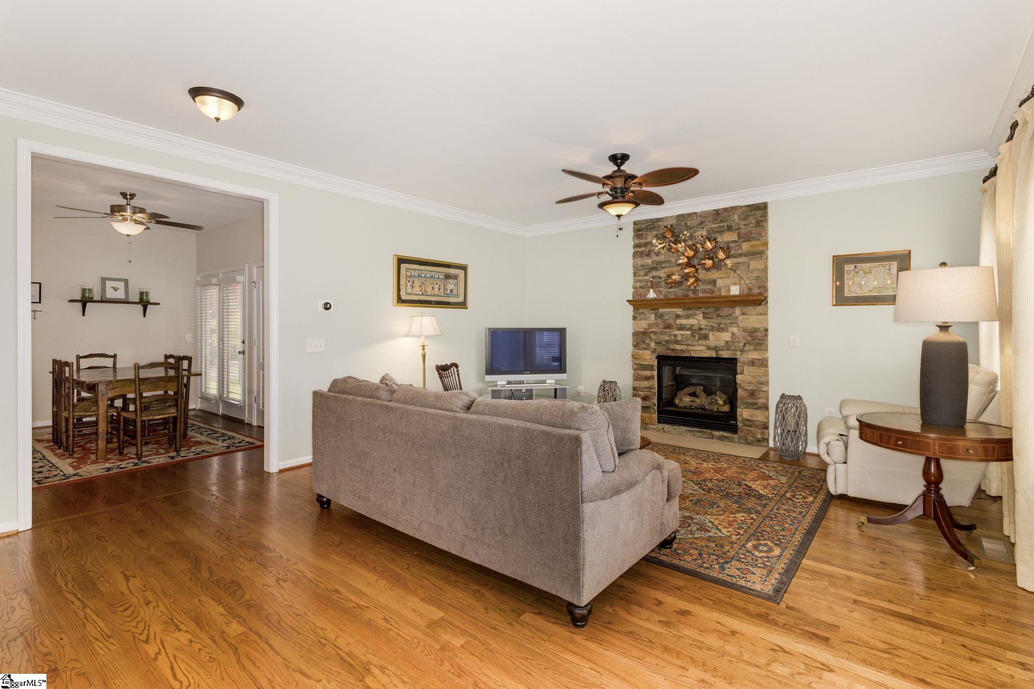 Simpsonville, South Carolina 29681, United States, 3 Bedrooms Bedrooms, ,3 BathroomsBathrooms,Residential,Contingent,30973