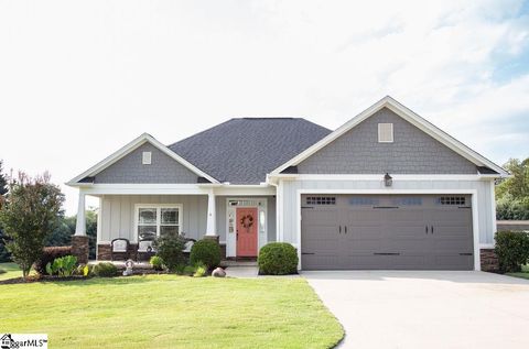 A home in Taylors