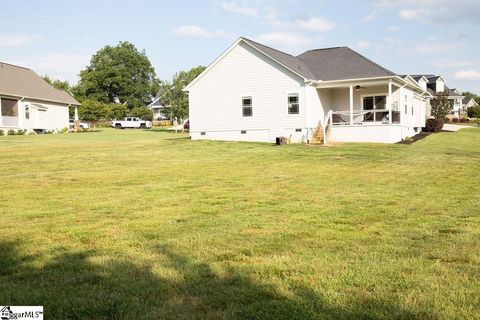 A home in Taylors