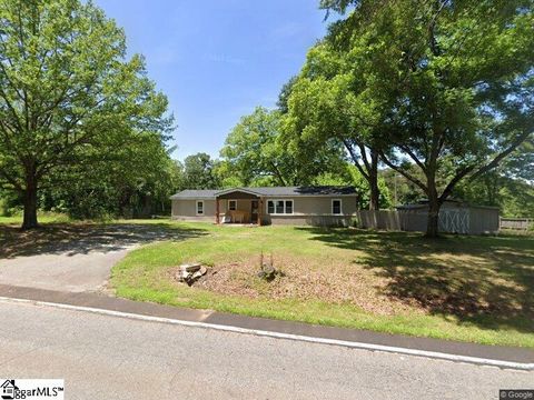 A home in Chesnee