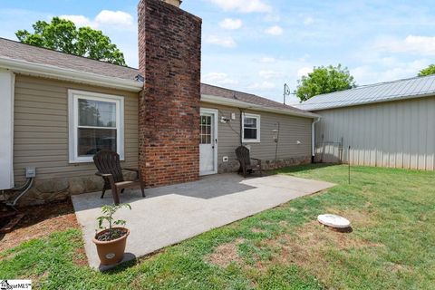 Single Family Residence in Travelers Rest SC 18 Terrace Road 27.jpg