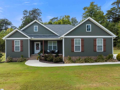 A home in Taylors