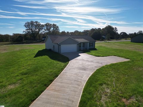 A home in Laurens