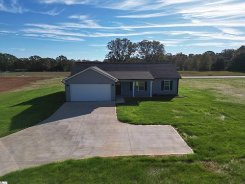 A home in Laurens