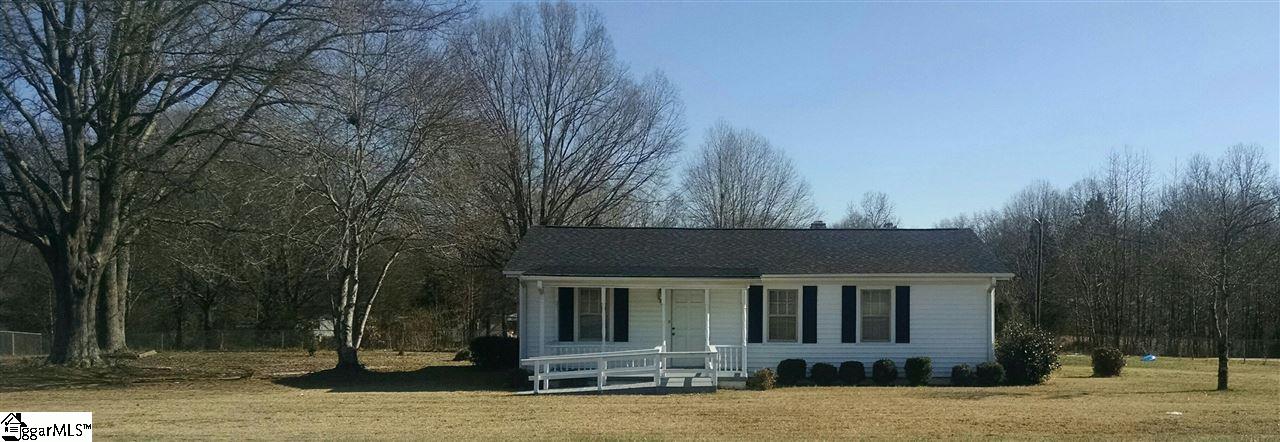 Photo 1 of 15 — 10483 Augusta Road, Pelzer, SC 29669