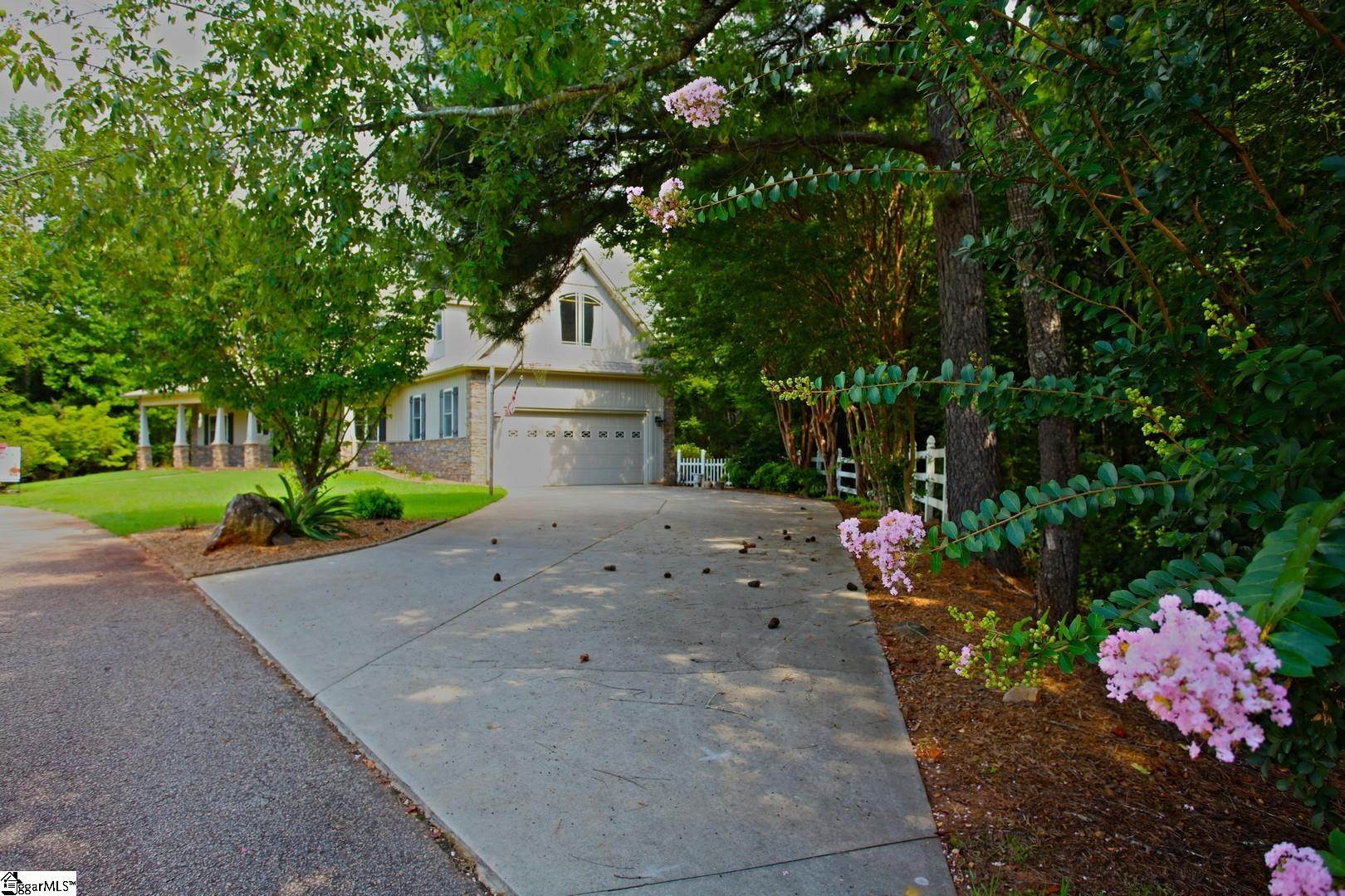 302 Meadowlark Lane