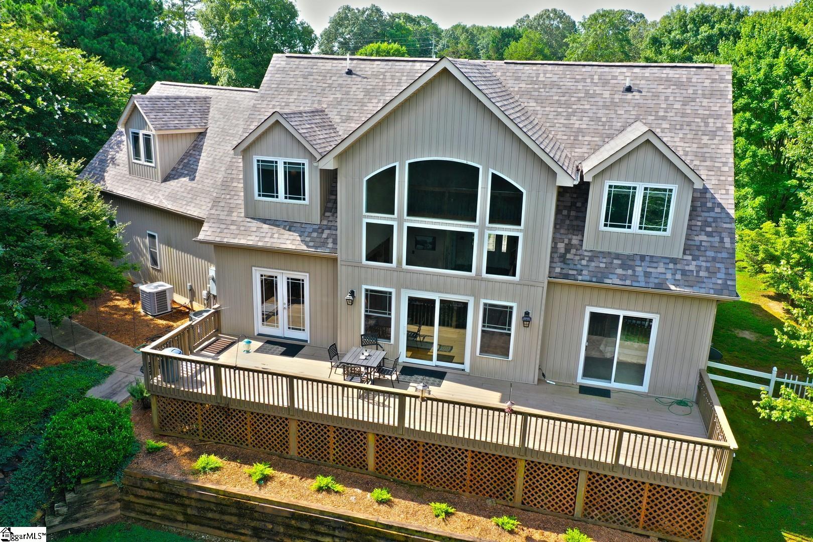 302 Meadowlark Lane
