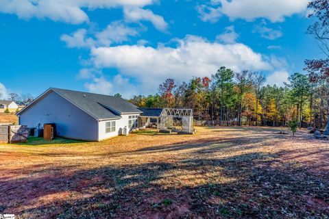 A home in Inman