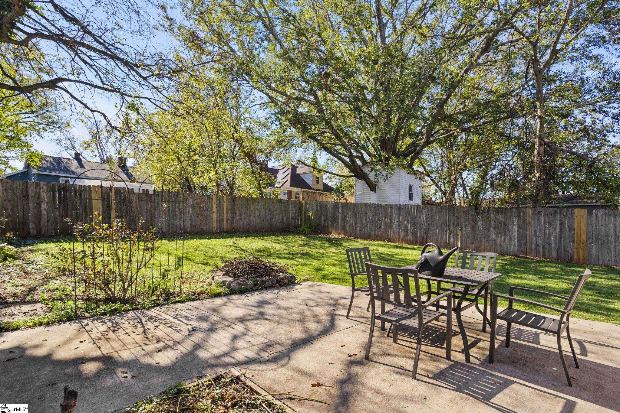 Greenville, South Carolina 29611, United States, 2 Bedrooms Bedrooms, ,1 BathroomBathrooms,Residential,Active,78384