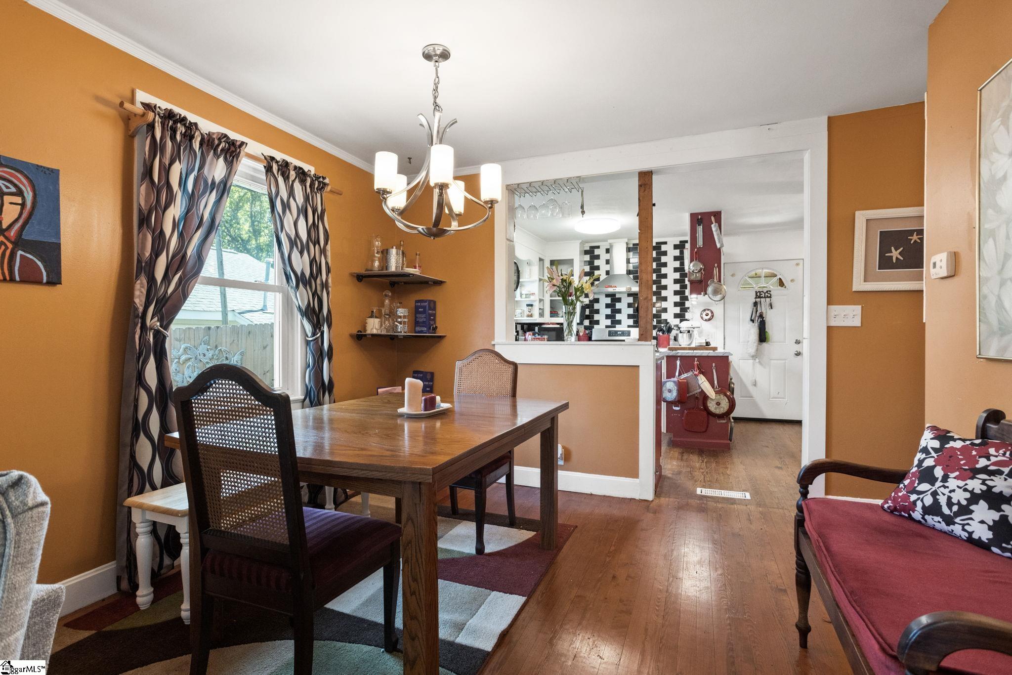 Greenville, South Carolina 29611, United States, 2 Bedrooms Bedrooms, ,1 BathroomBathrooms,Residential,Active,78384