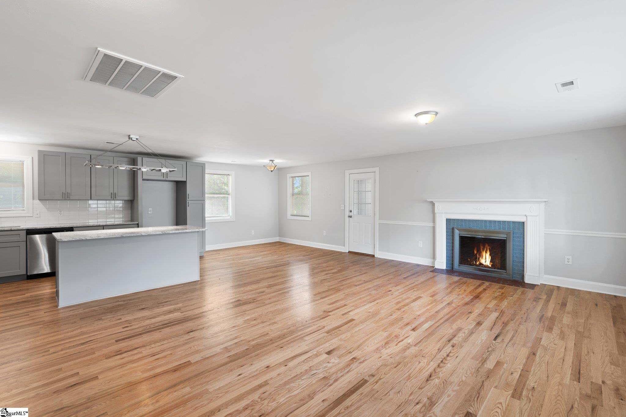 206 Azalea Court